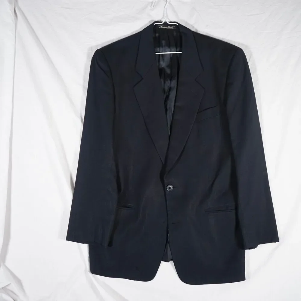 Giorgio Armani Le Collezioni Black Blazer Suit Jacket 38R Missing Button
